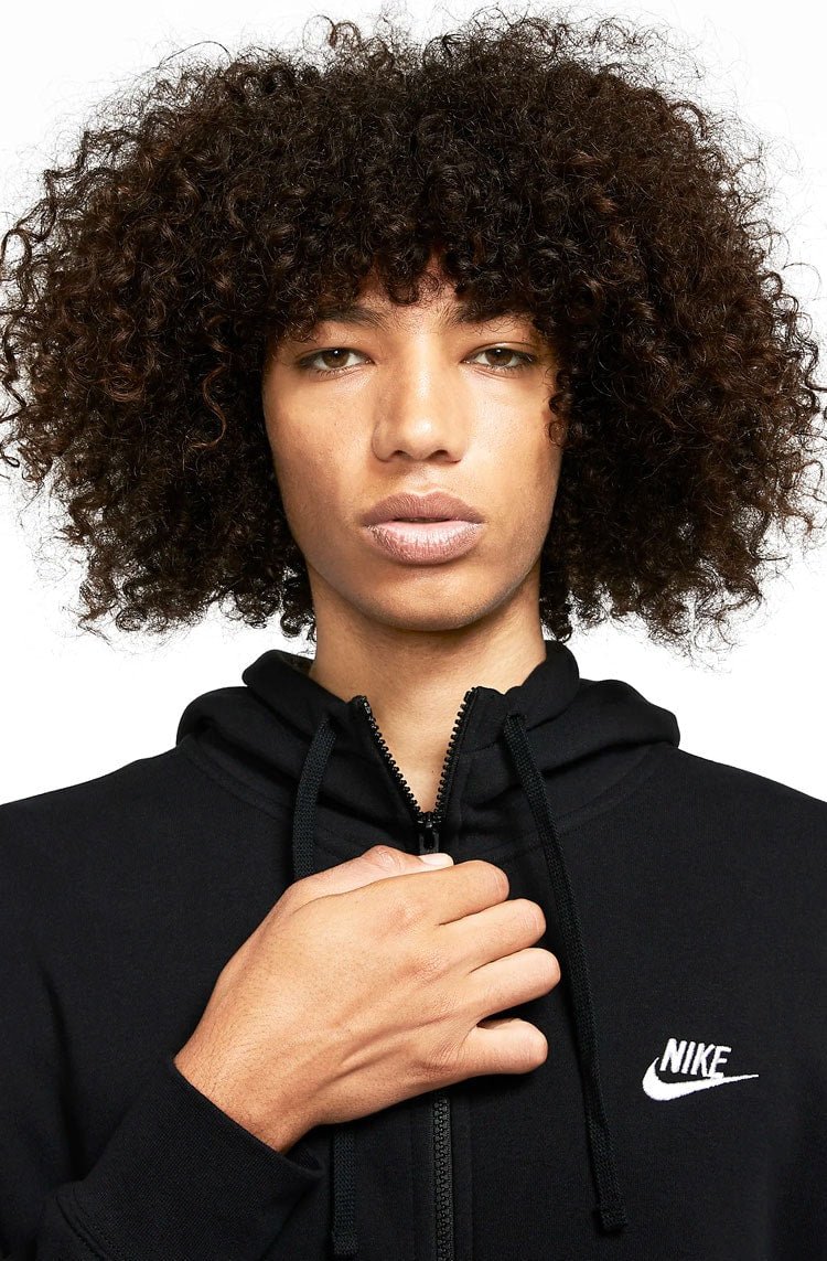 Jaqueta Nike Moletom Sportswear Club Hoodie Preto - NewSkull