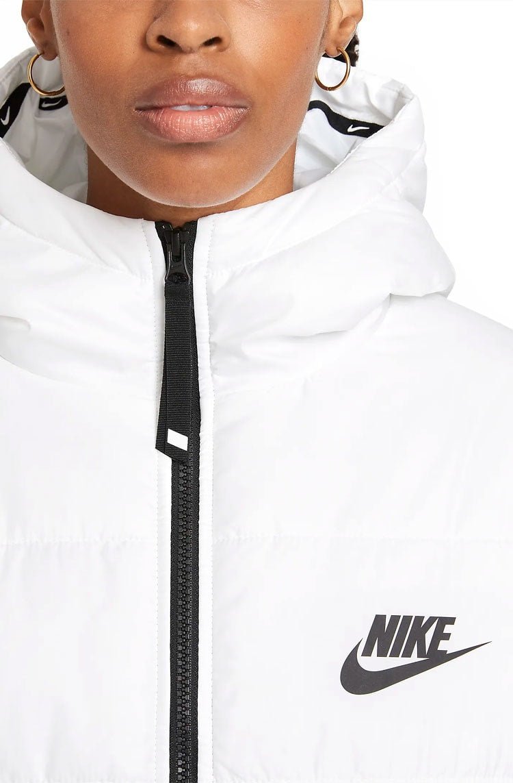 Jaqueta Nike Sportswear Therma - FIT Repel Classic Feminina Branco/Preto - NewSkull