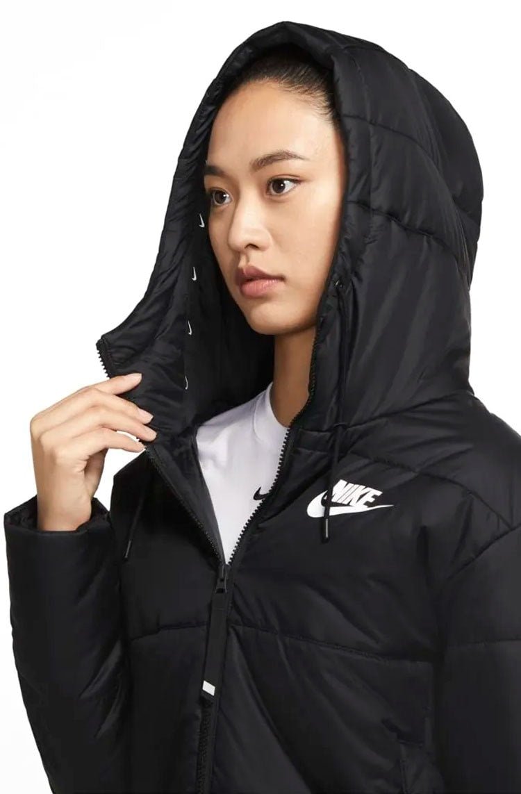 Jaqueta Nike Sportswear Therma - FIT Repel Feminina Preto/Branco - NewSkull