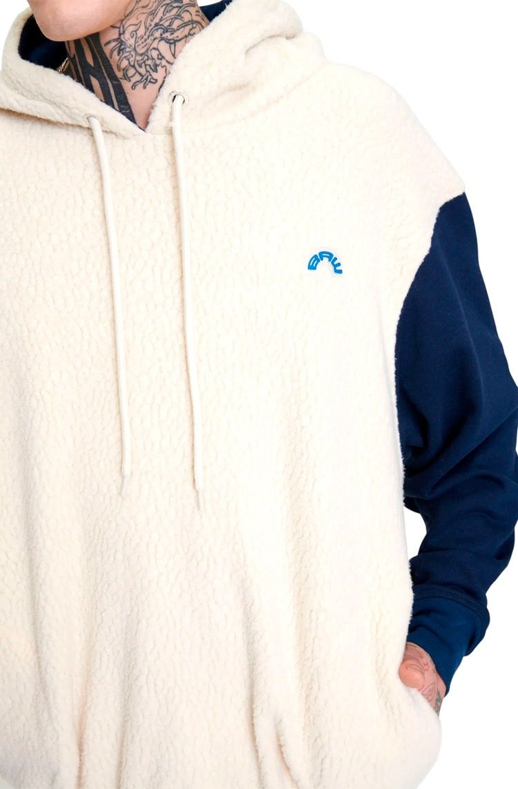 Moletom Baw Tunel Sherpa Creme/Azul Marinho - NewSkull