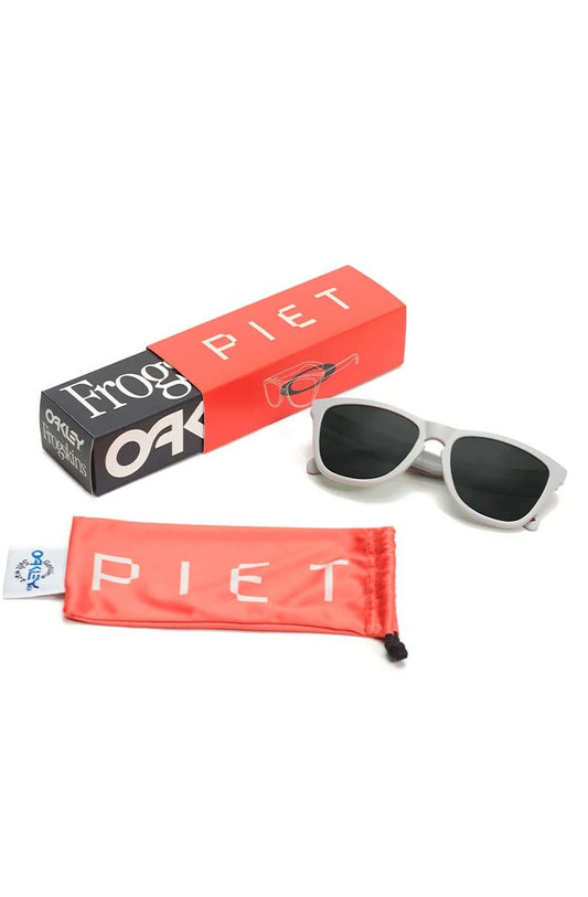 Óculos Piet x Oakley Frogskins PIET MTTCoolgray W/ Prizm Grey+ - NewSkull