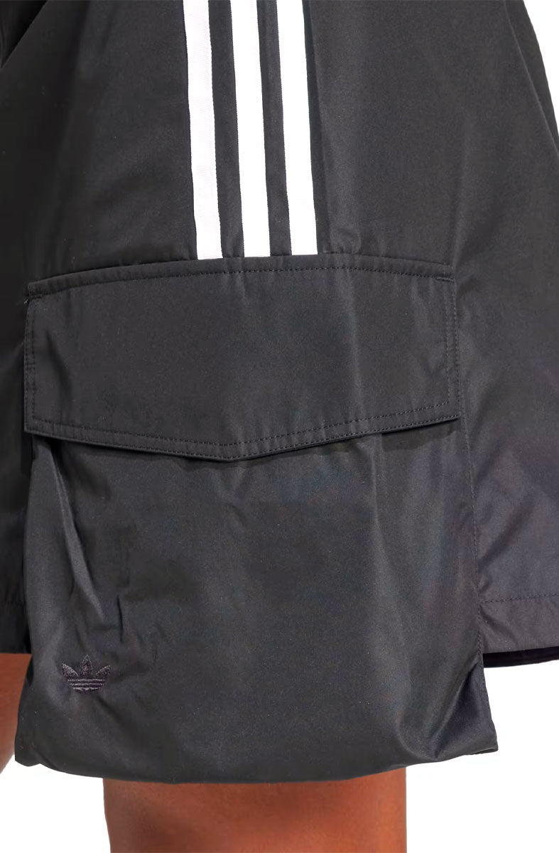 Saia Adidas Mini Cargo Preto/Branco - NewSkull