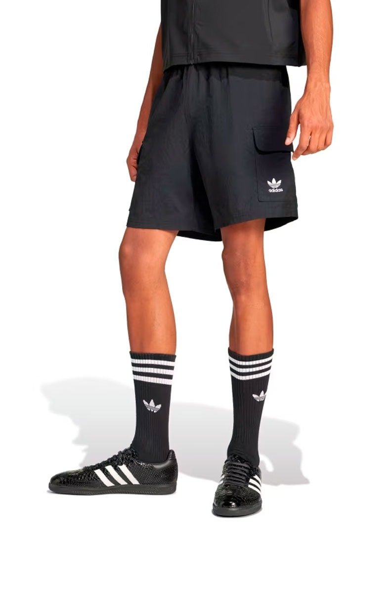 Shorts Adidas Woven Trefoil Essentials Cargo Preto/Branco - NewSkull