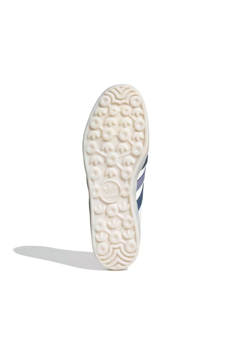 Tênis Adidas Gazelle Indoor Feminino Off - White/Azul IG1643 - NewSkull