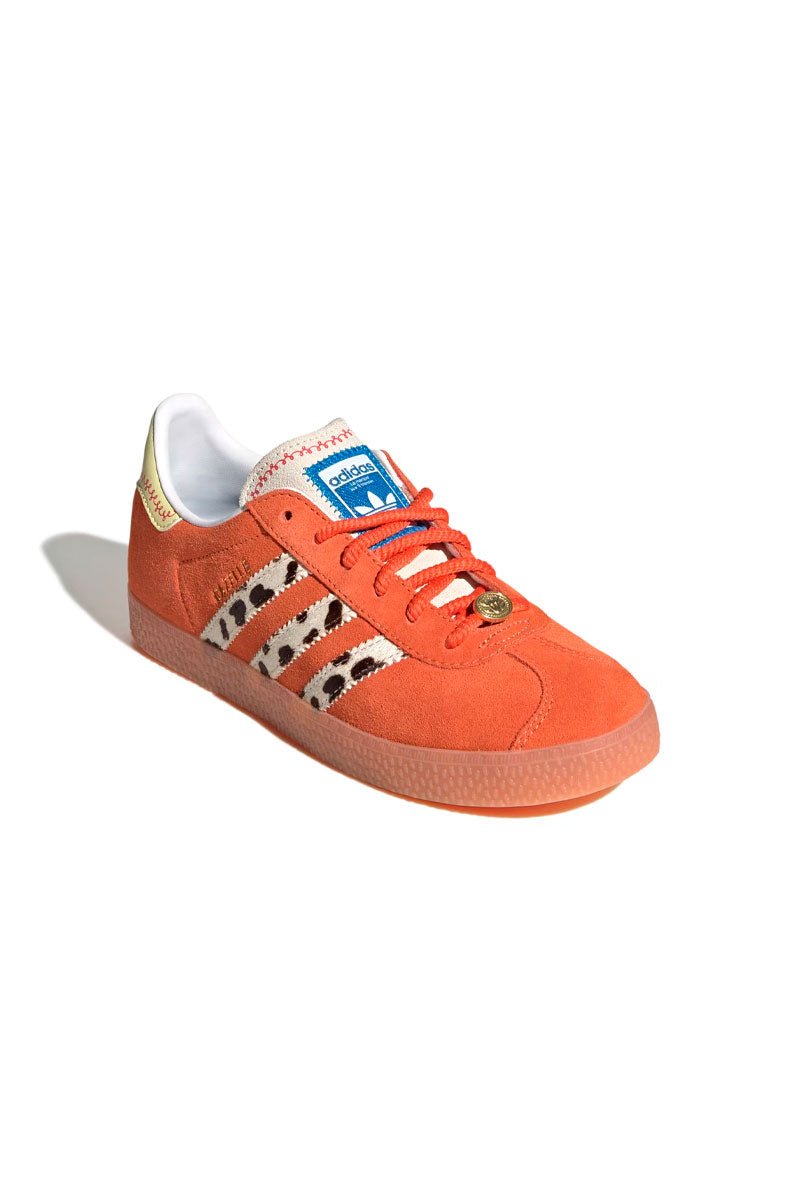 Tênis Adidas Gazelle R x Disney Pixar Toy Story Laranja JI0073 - NewSkull