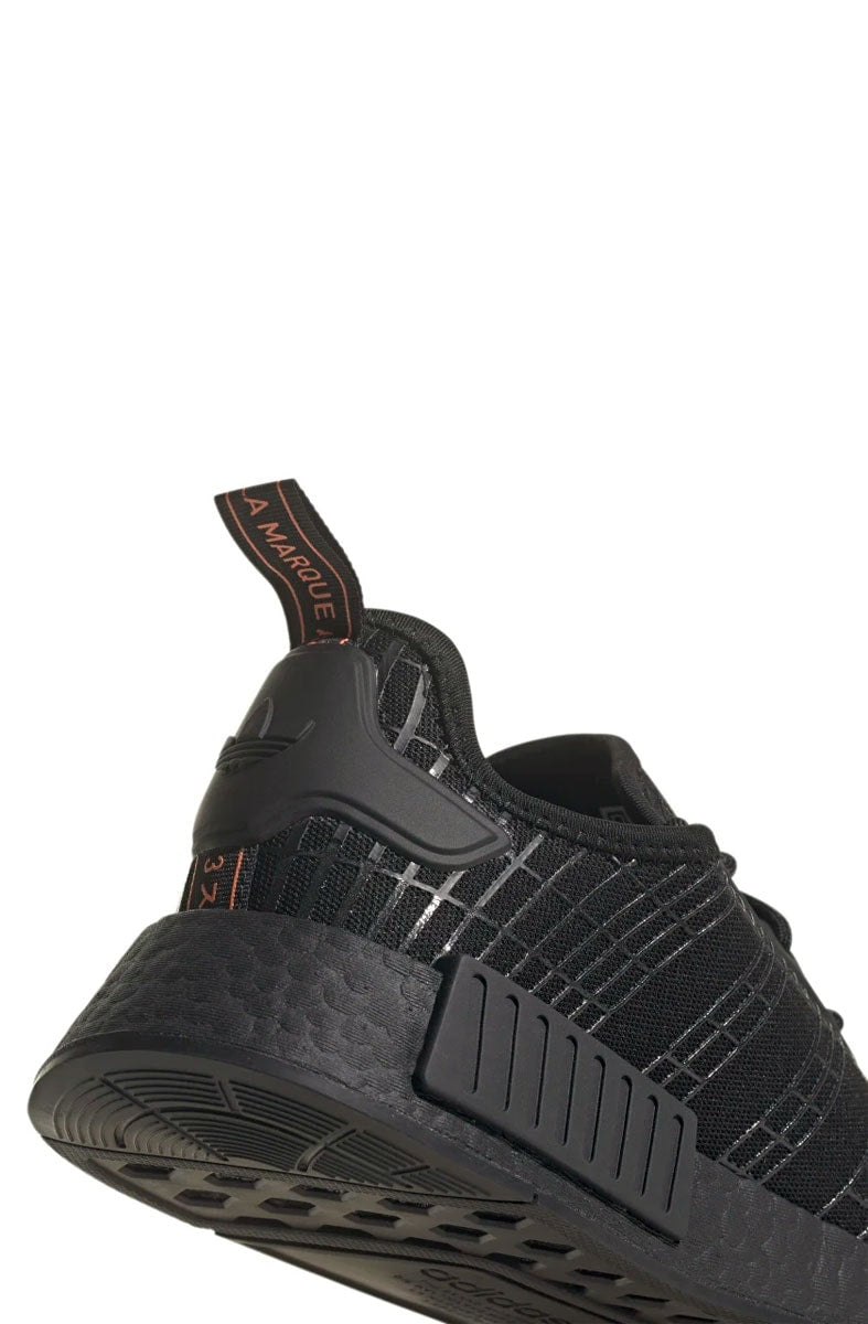 Tênis Adidas NMD _R1 Preto/Dourado - NewSkull