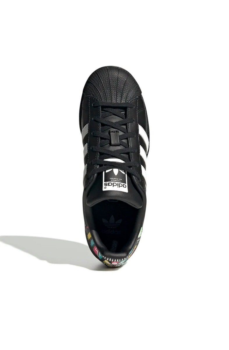 Tênis Adidas Superstar Preto/Branco/Tribal - NewSkull