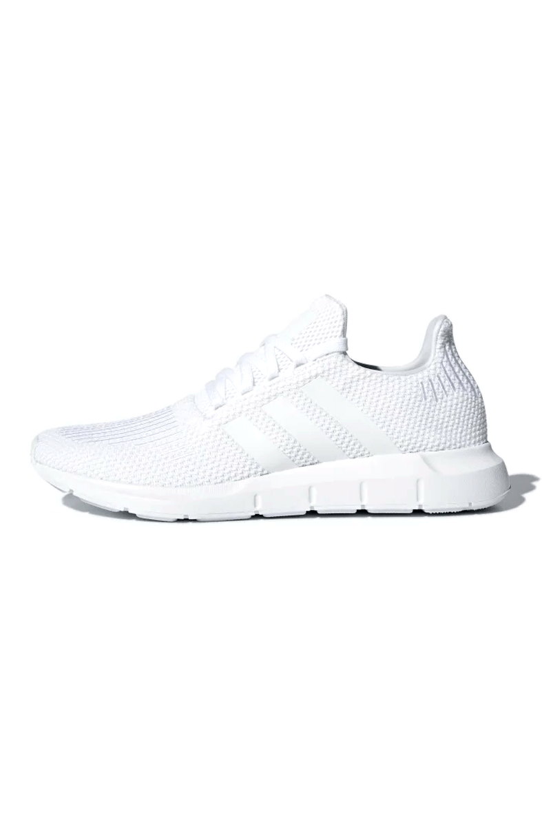 Tênis Adidas Swift Run Branco - NewSkull