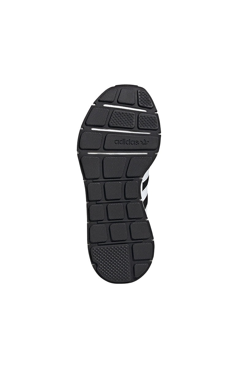 Tênis Adidas Swift Run RF Feminino Preto/Branco - NewSkull