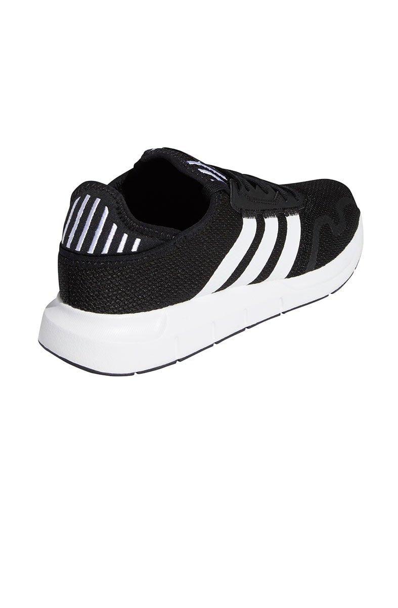 Tênis Adidas Swift Run X Preto/Branco - NewSkull