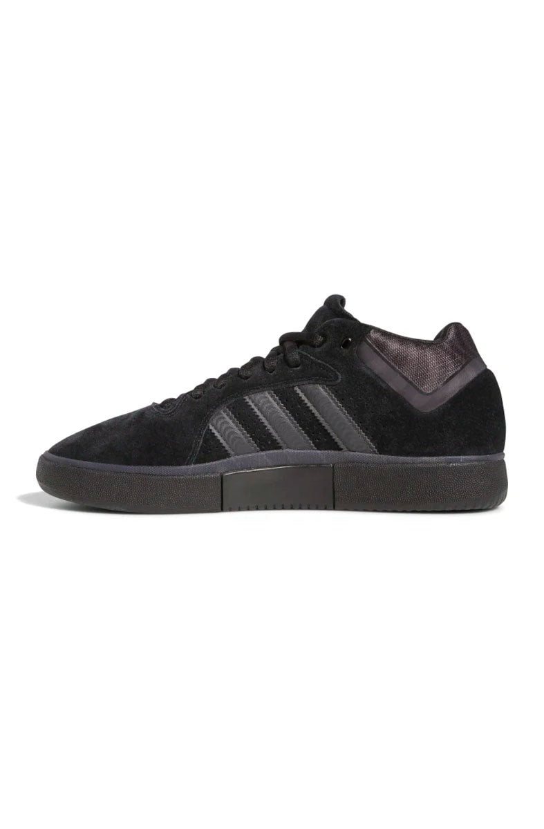 Tênis Adidas Tyshawn x Spitifire Preto/Preto - NewSkull