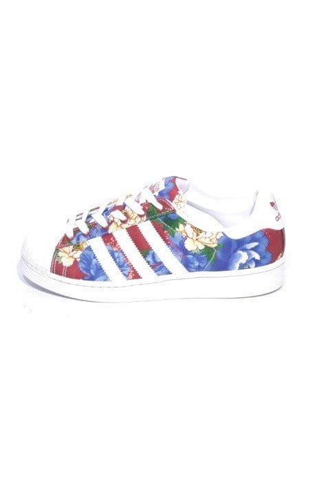 Tênis Adidas x Farm Superstar Floral - NewSkull