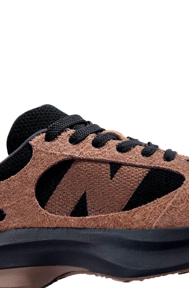 Tênis New Balance WRPD Warped Runner Unisex Marrom/Preto - NewSkull
