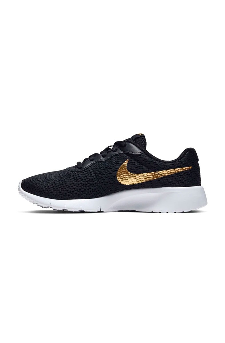 Tênis NIKE Tanjun BG Feminino Preto/Dourado - NewSkull