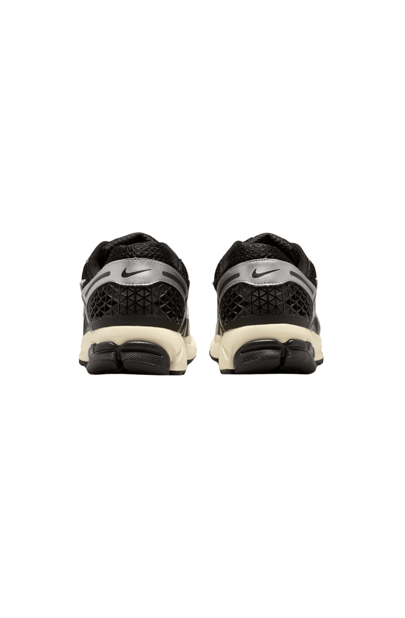 Tênis Nike Zoom Vomero 5 Black and Metallic Silver Preto/Prata IM3486 - 003 - NewSkull