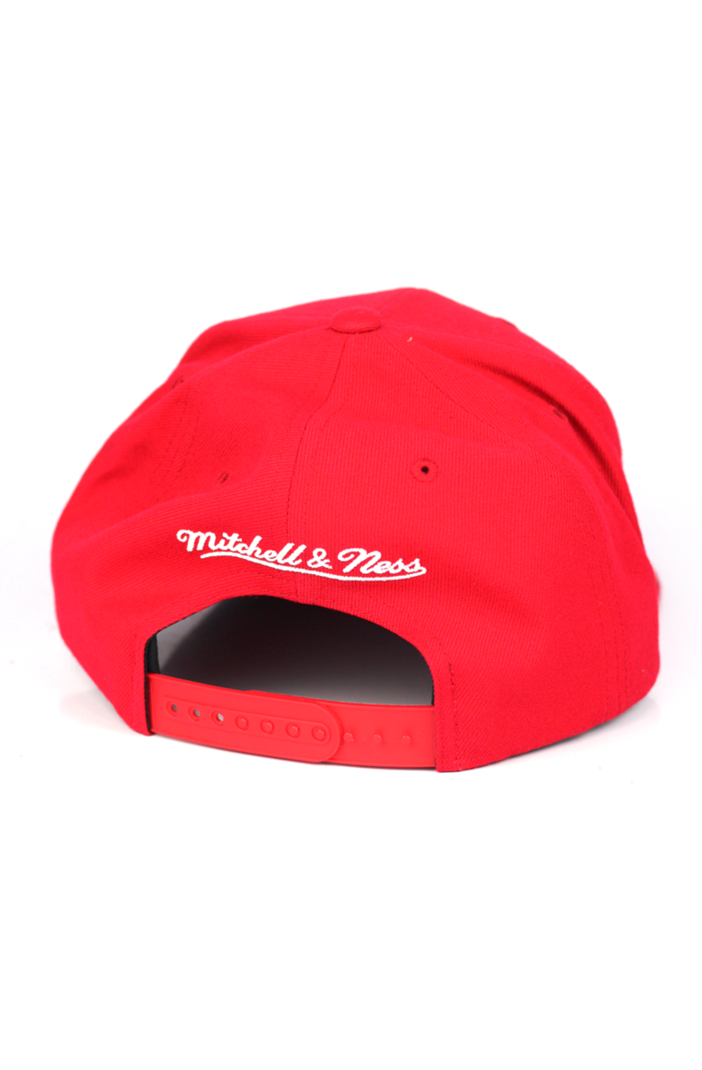 Boné Mitchell and Ness Chicago Bulls Grass Snapback Vermelho