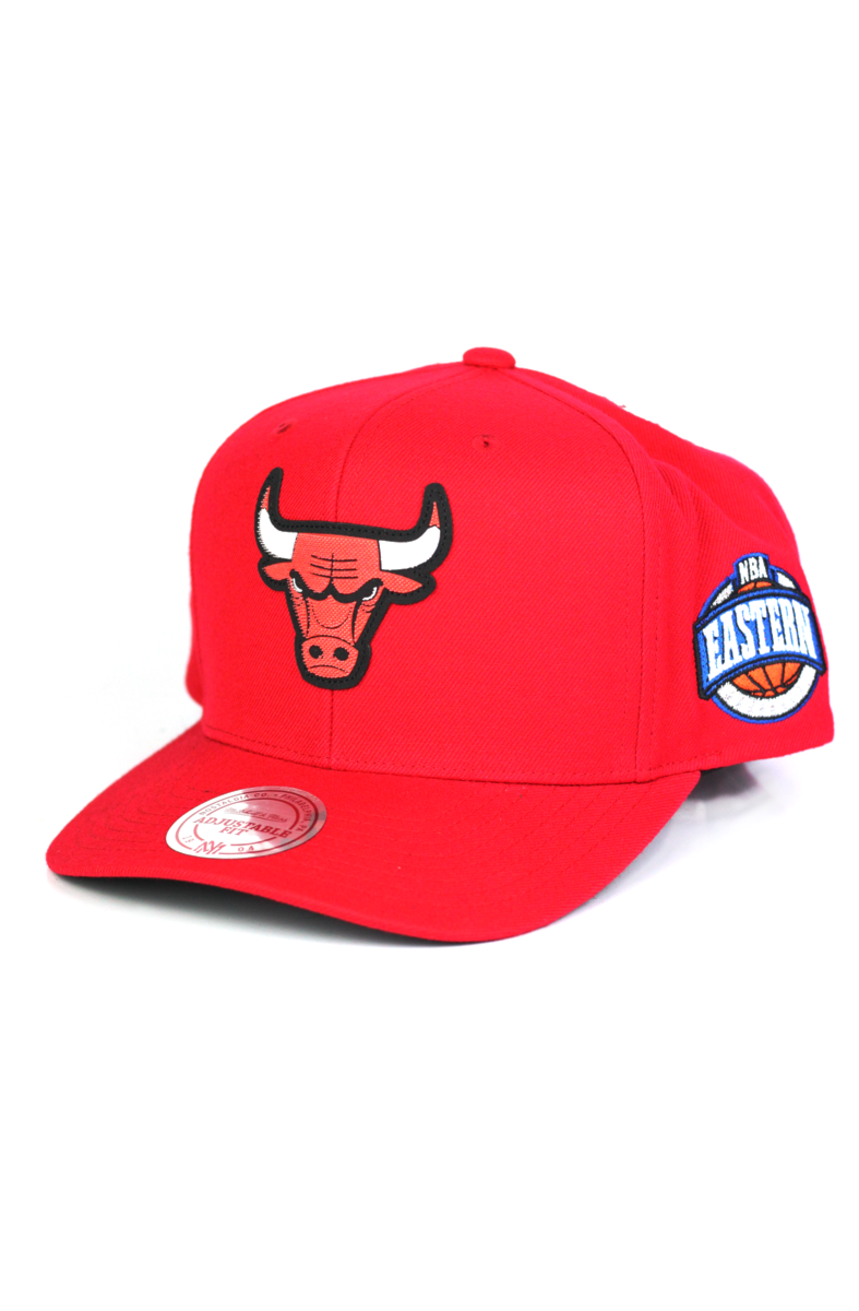 Boné Mitchell and Ness Chicago Bulls Grass Snapback Vermelho