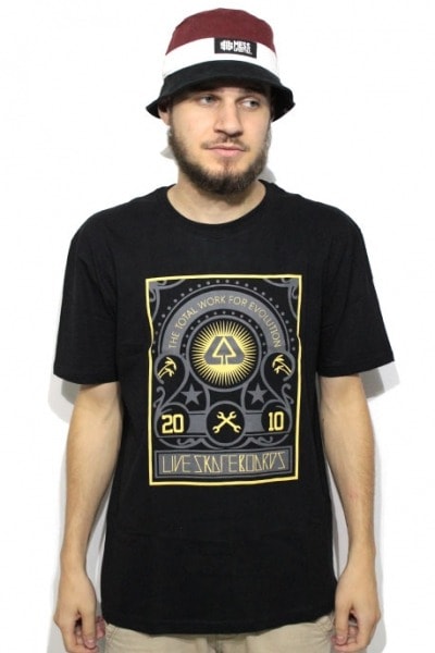 Camiseta Live Skateboards Poster