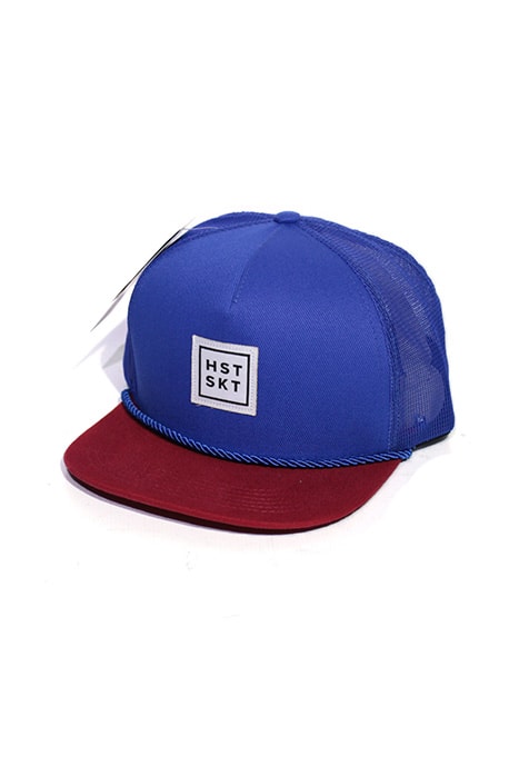 Boné Trucker Hashskatetag Snapback Azul com Vermelho