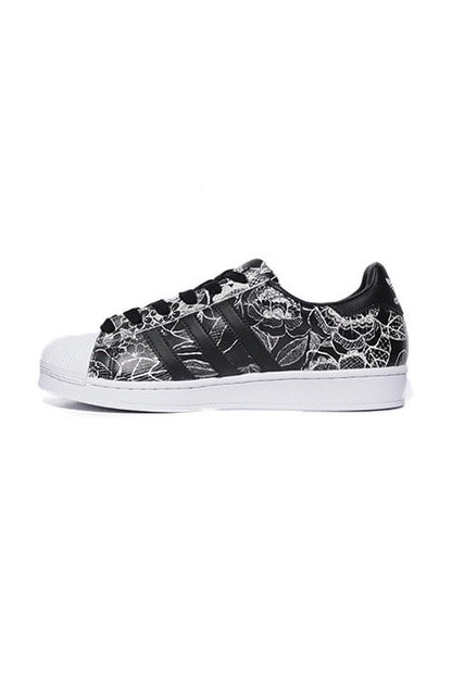 Tênis Adidas x Farm Superstar Foundation Preto com Branco