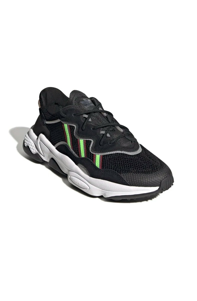Tênis Adidas OZWEEGO Preto/Branco