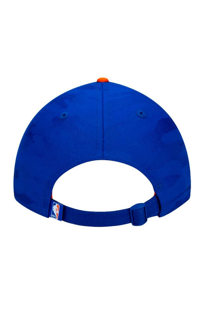 Bone New Era 9Twenty Aba Curva Ajustável New York Knicks Nba Azul/Laranja
