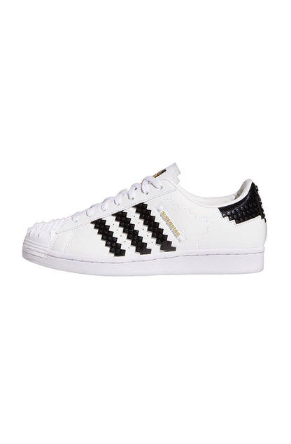 Tênis Adidas Superstar x LEGO Branco/Preto