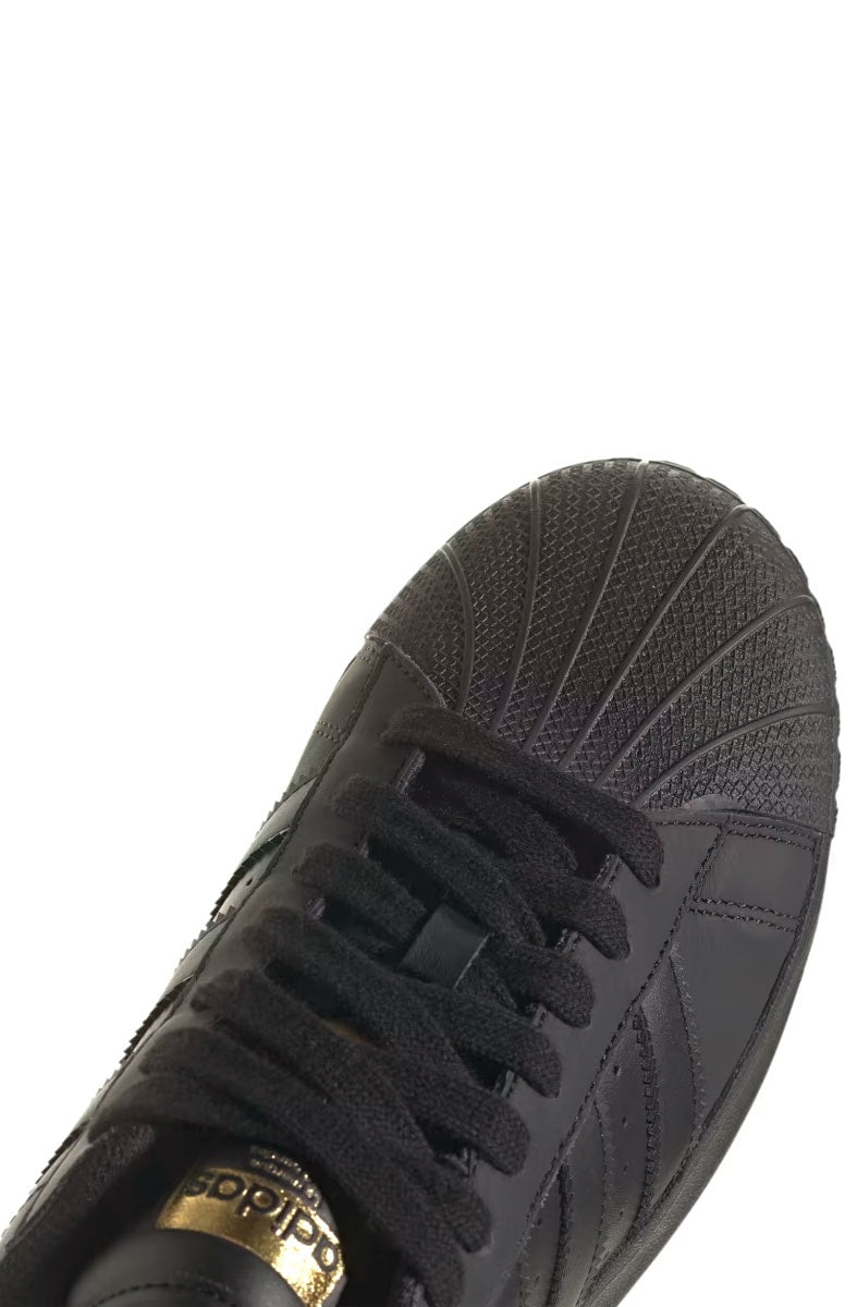 Tênis Adidas Superstar XLG Preto/Dourado ID4656