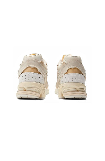 Tênis New Balance M2002R Protection Pack Masculino Sandstone / Turtledove / Gold Metallic M2002RDQ