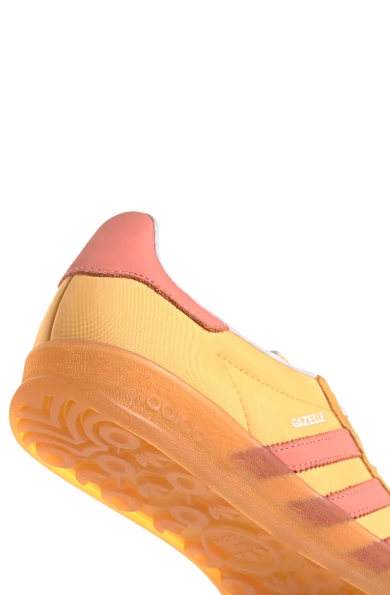 Tênis Adidas Gazelle Indoor Feminino Laranja/Amarelo IE2959