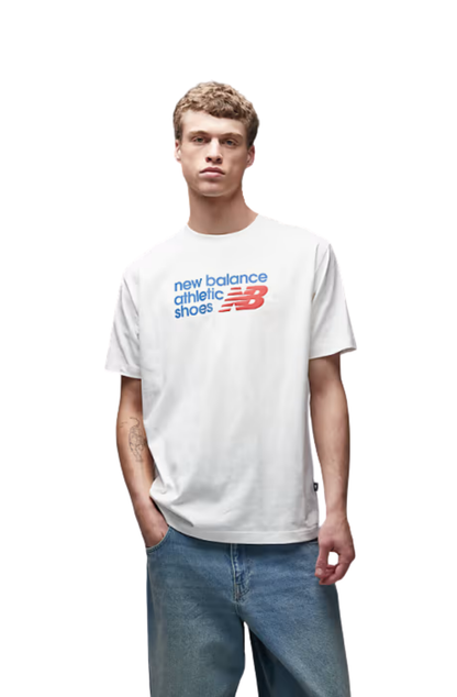 Camiseta New Balance Athletics Relaxed Premium Chest Logo Off-White