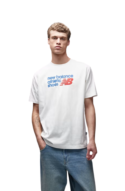 Camiseta New Balance Athletics Relaxed Premium Chest Logo Off-White