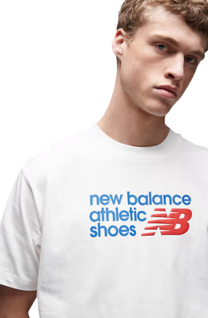 Camiseta New Balance Athletics Relaxed Premium Chest Logo Off-White