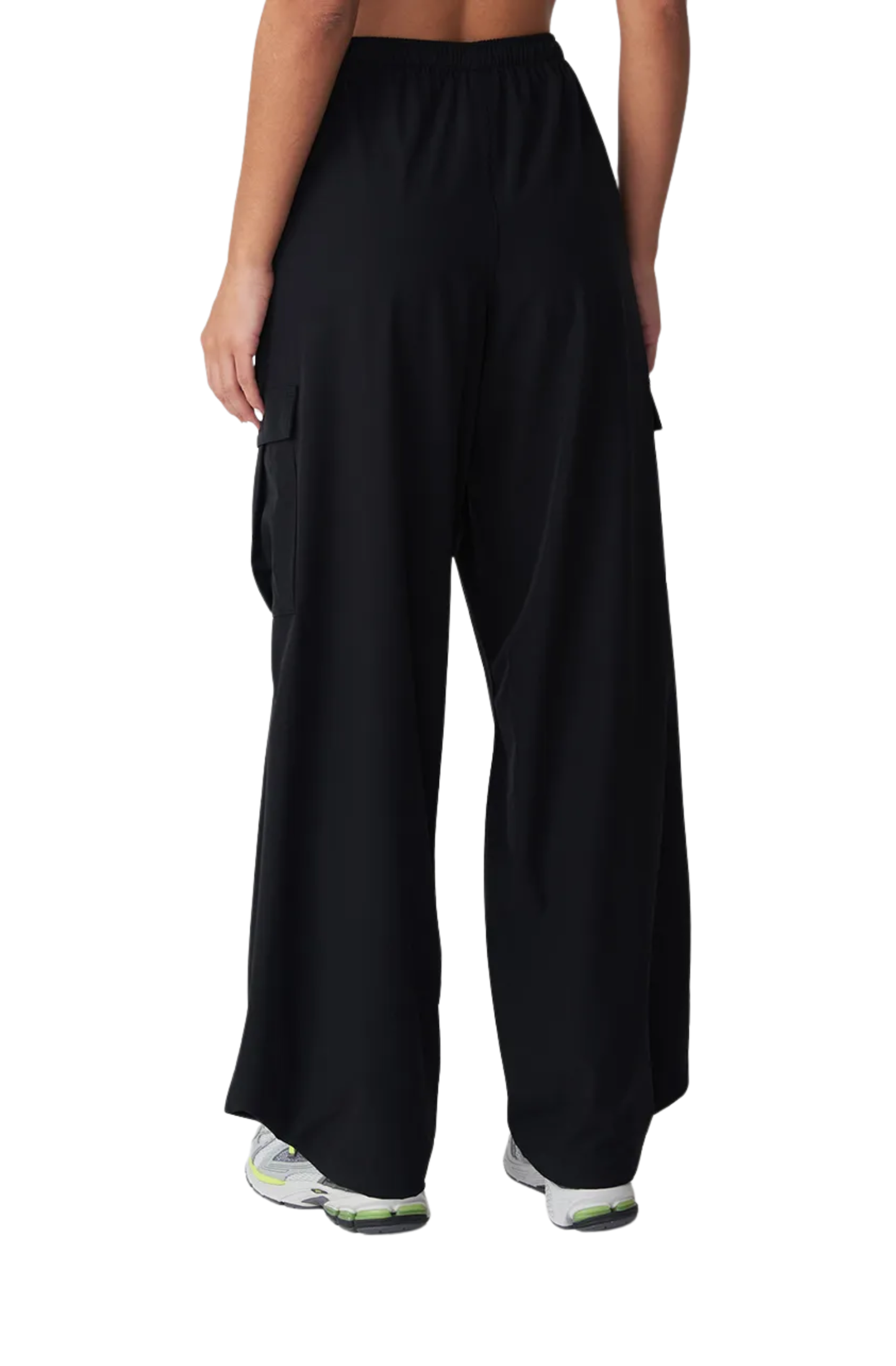 Calça New Balance Nylon Cargo Feminino Preto