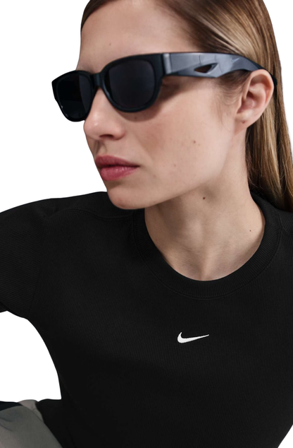 Camiseta Nike Sportswear Feminino Preto