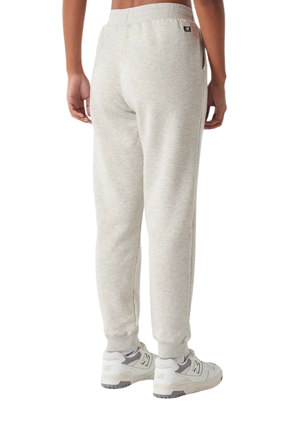 Calça New Balance Felpa Essentials Feminino Cinza Mescla