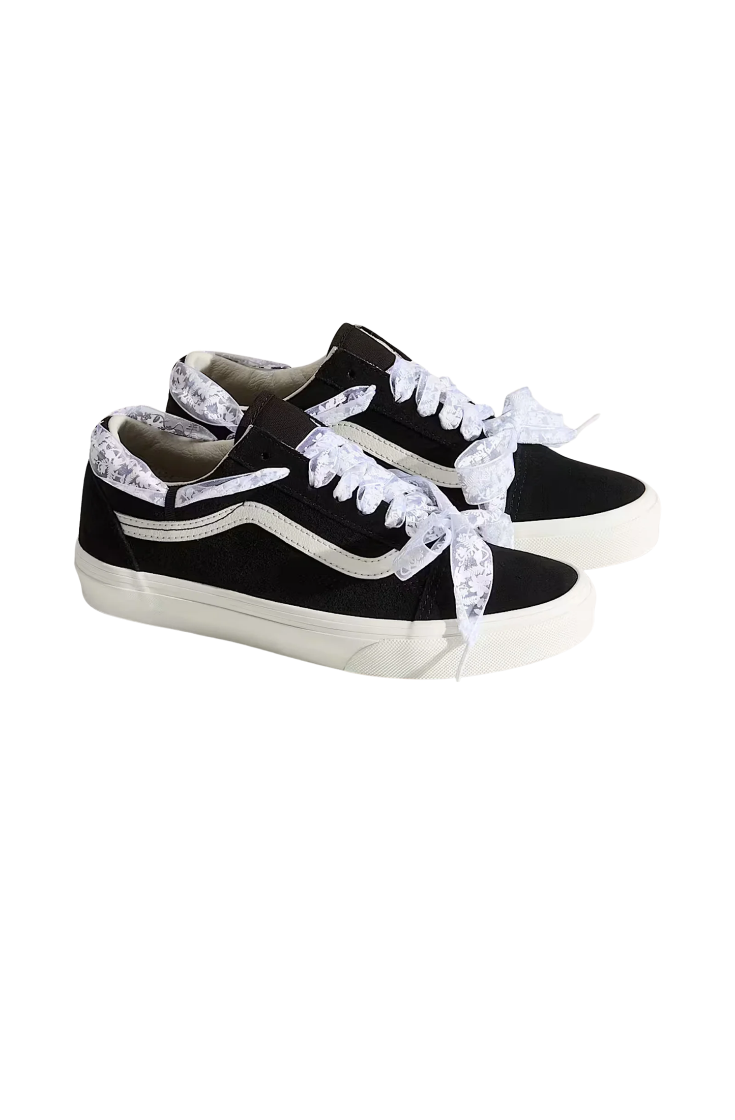 Tênis Vans Old Skool Coquette Preto/Branco VN000D6WBMA