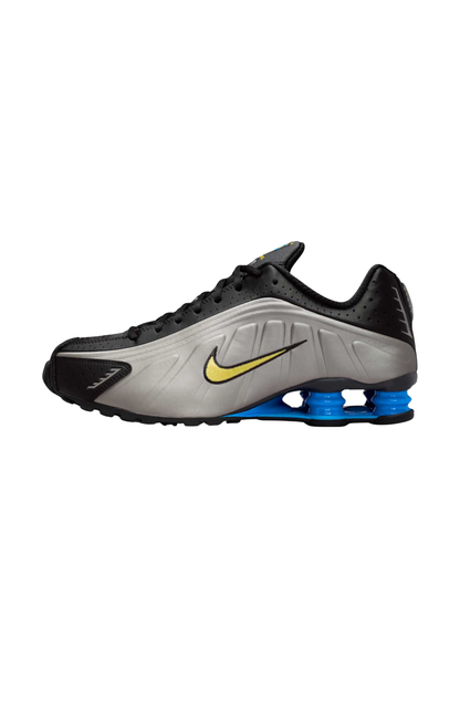 Tênis Nike Shox R4 "Brazil" Cinza/Preto IO8134-001