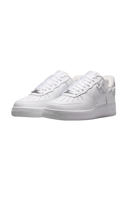 Tênis Nike Air Force 1 '07 SE Feminino Branco/Branco IR8637-100
