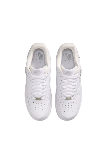Tênis Nike Air Force 1 '07 SE Feminino Branco/Branco IR8637-100
