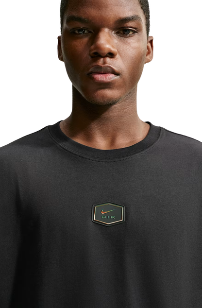 Camiseta Nike Sportswear Air Max Plus Loose Fit Preto