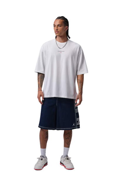 Camiseta Jordan Flight Essentials Oversized Patch Branco