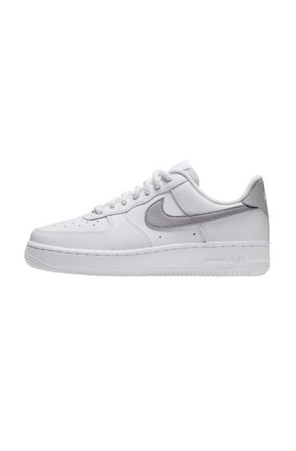 Tênis Nike Air Force 1 '07 Branco/Cinza IQ0134-101