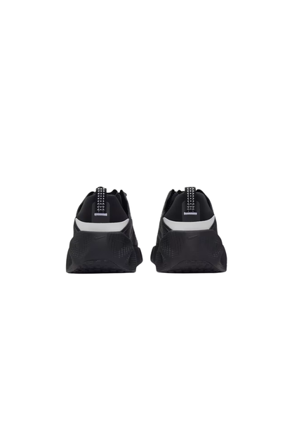 Tênis Nike Ava Rover WNTR Preto/Branco IQ0214-001