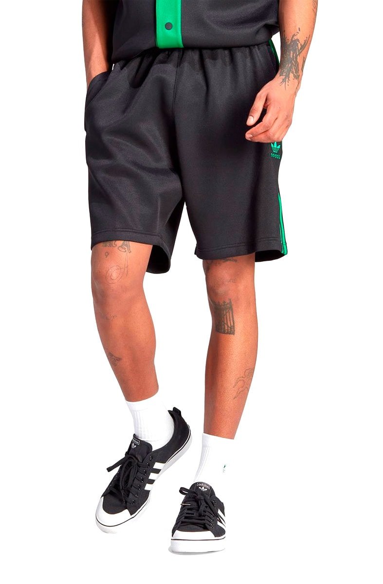 Bermuda Adidas Adicolor Classics+ Preto/Verde - NewSkull