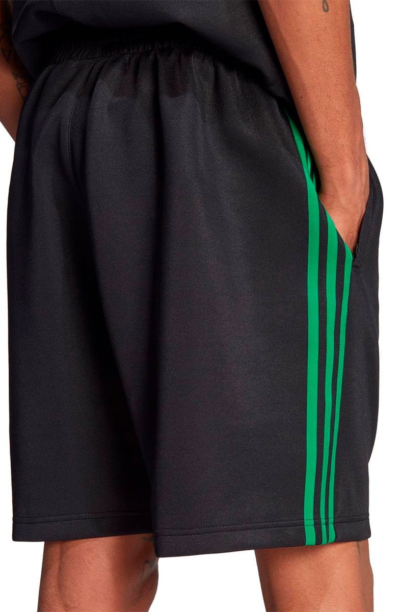 Bermuda Adidas Adicolor Classics+ Preto/Verde - NewSkull