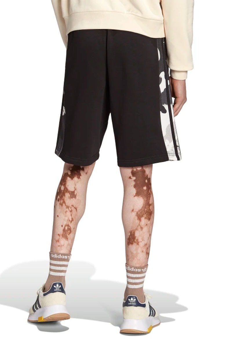 Bermuda Adidas Moletom Trefoil Preto/Camuflado - NewSkull
