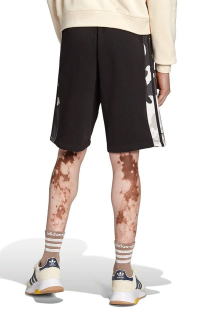 Bermuda Adidas Moletom Trefoil Preto/Camuflado - NewSkull