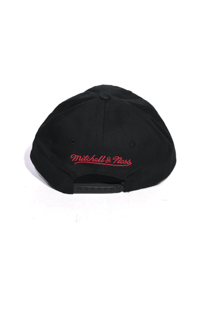 Boné Aba Curva Mitchell and Ness Toronto Raptors Snapback Preto - NewSkull