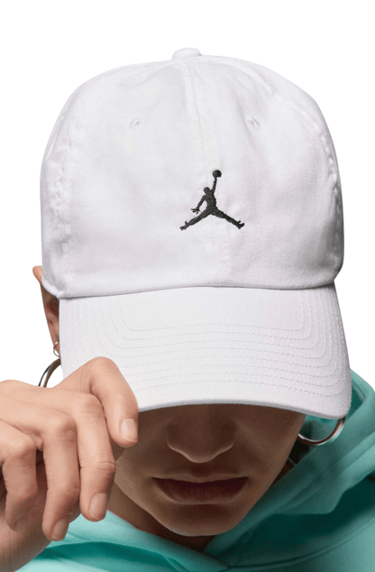 Boné Jordan Club Unissex Branco - NewSkull